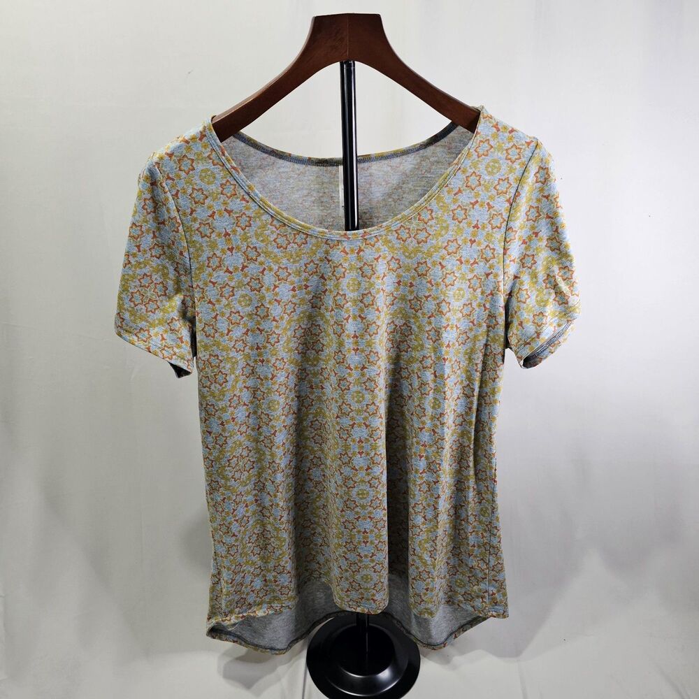 LuLaRoe Classic T Stars Floral Gray Background Size Large